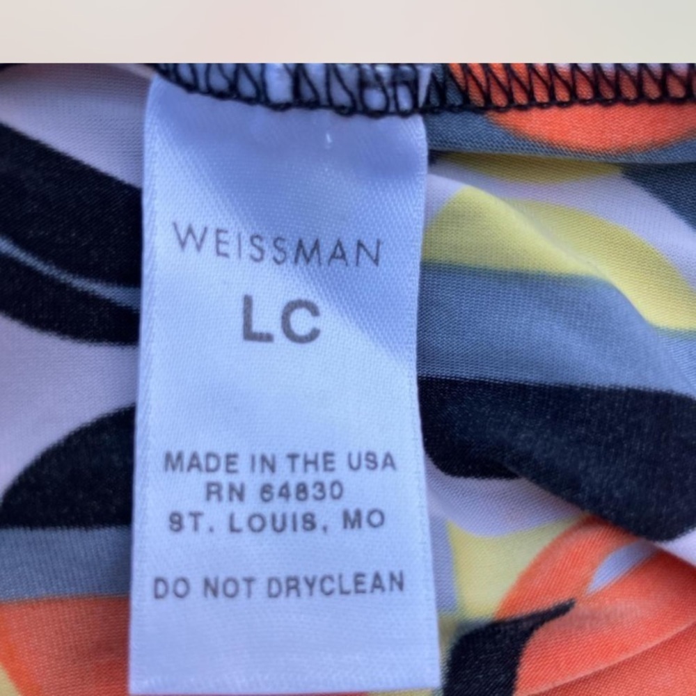 Weissman Made in USA Colorful Geometric Short Sleeve Top with sequins Small - Picture 6 of 6